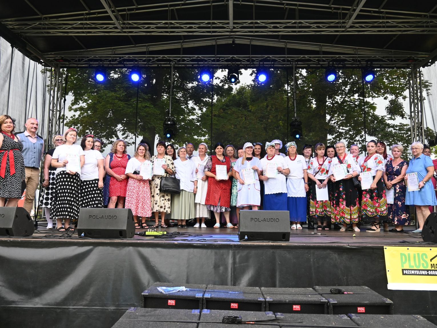 Wczuli się w klimat epoki. Dzień Rejowca Fabrycznego pod hasłem „Fabryka PRL-u” to był hit [ZDJĘCIA+FILMY]