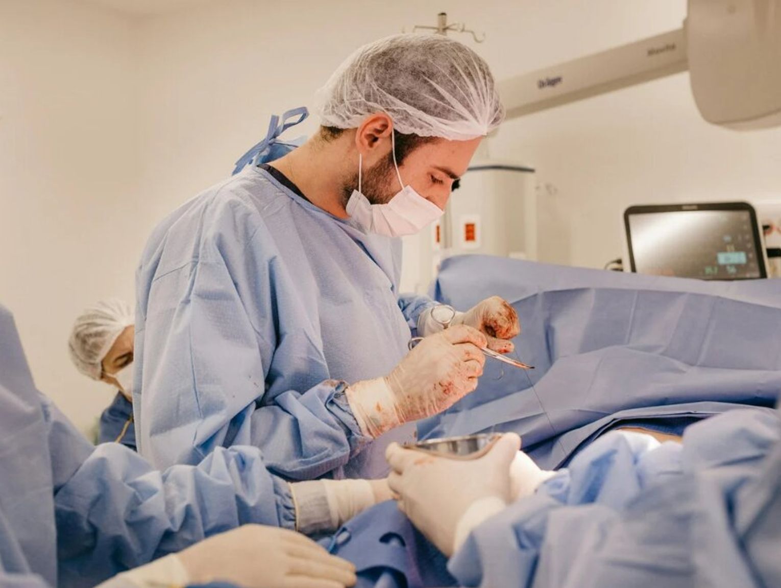Prawie 3 mln zł dla lekarza. Szpitale ujawniły zarobki