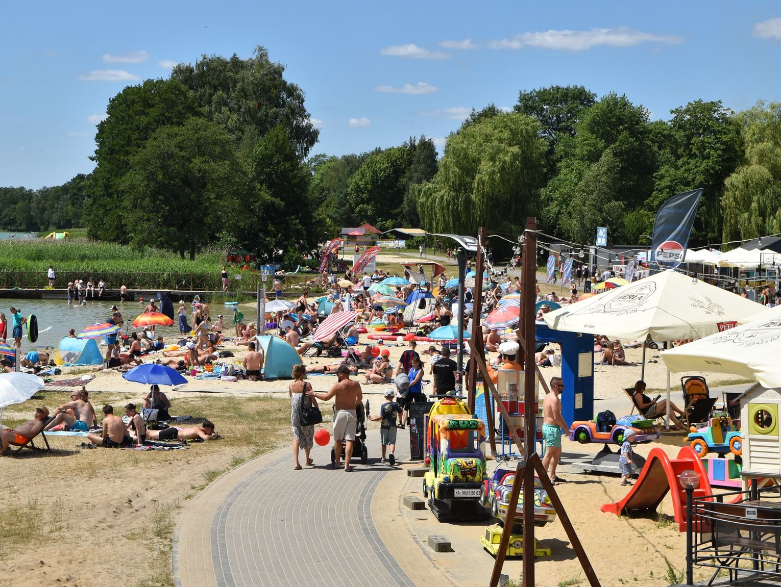 Przygotowania do wakacji i pytania o dzierżawę plaży. Gmina Włodawa przed sezonem letnim