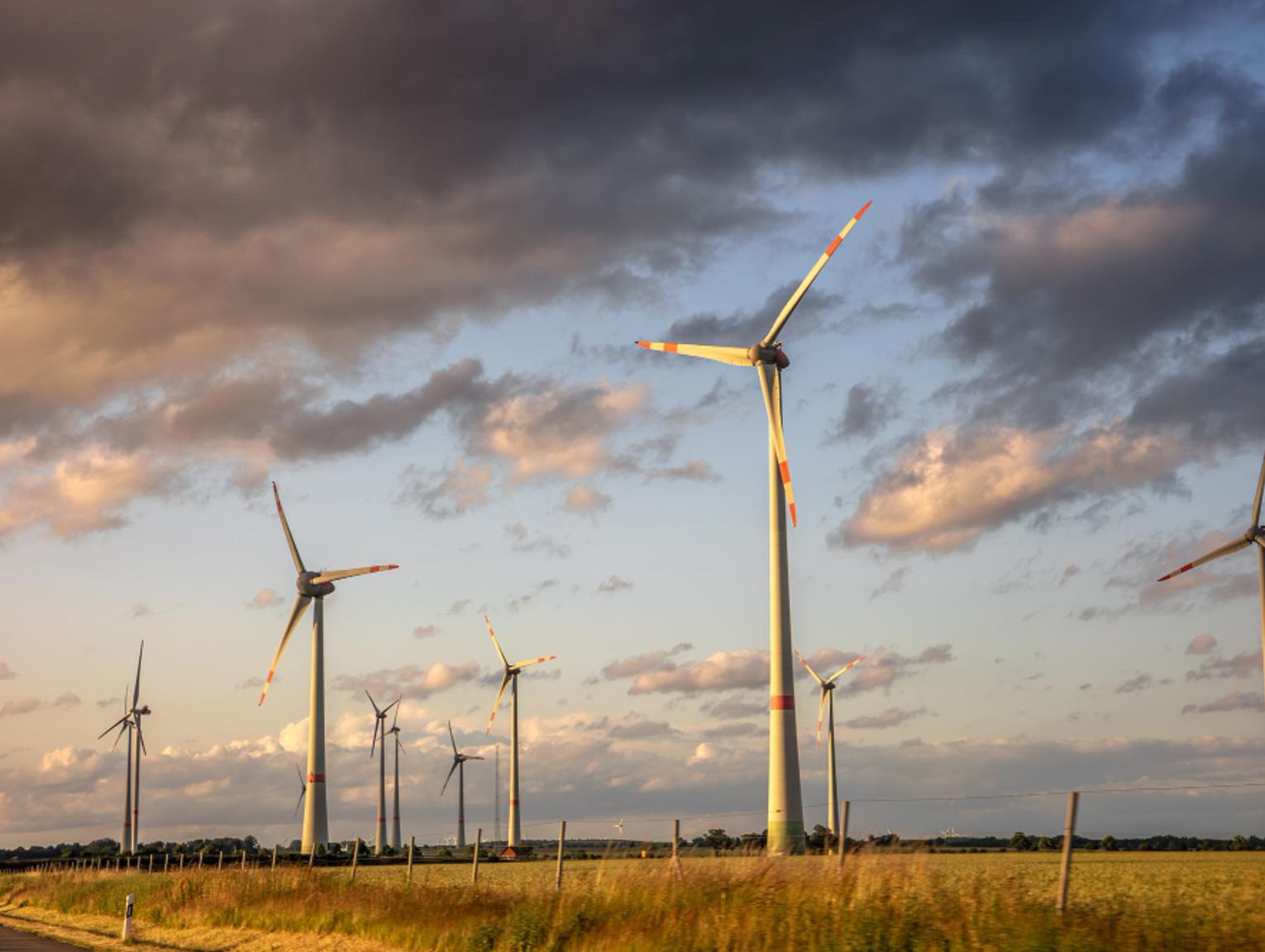 Przyszłość energetyki wiatrowej w gminie Leśniowice. realizowane są najważniejsze procedury planistyczne i środowiskowe