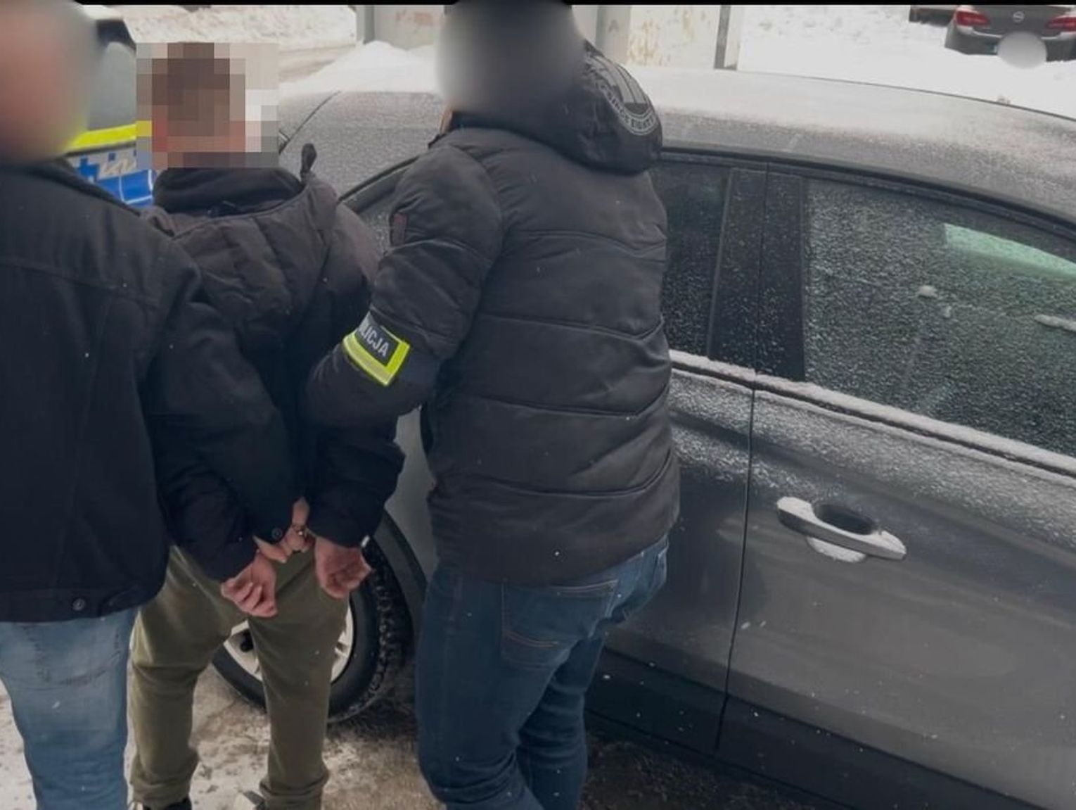 Pow. krasnostawski. Młody rozbójnik zatrzymany. 17-latek okradał i terroryzował młodszych kolegów