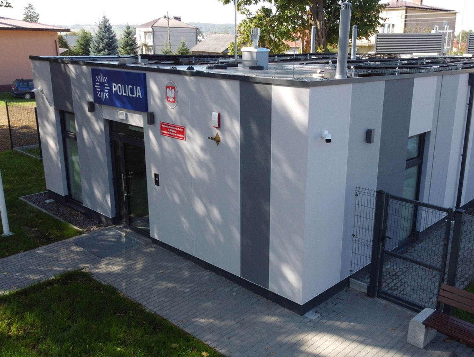 Gorące tematy w Urszulinie. Słupy na środku chodnika, kryzys z psami, walka z zimą i nowy posterunek