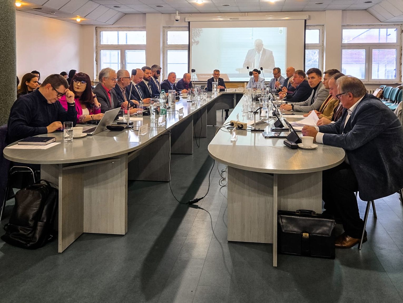 Co mówią liczby o Radzie Miasta Chełm? Starsza i bardziej męska