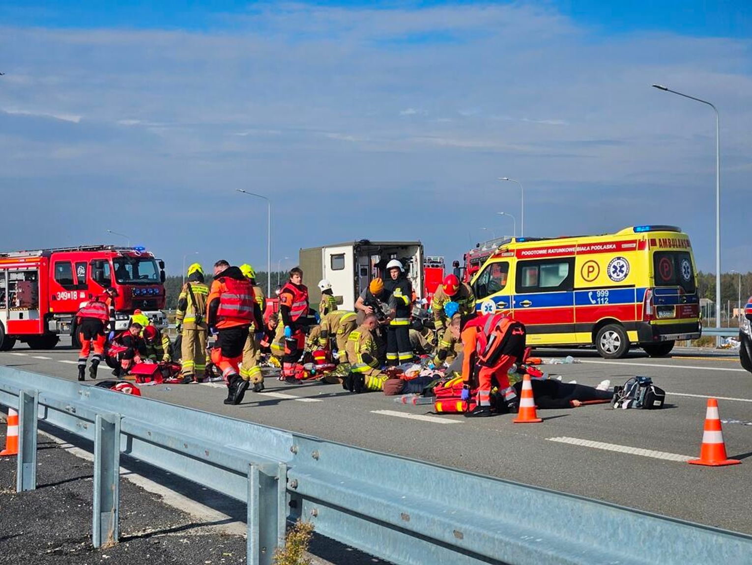 Ratowali poszkodowanych jadących autokarem. Zobaczcie symulację wypadku masowego [ZDJĘCIA]
