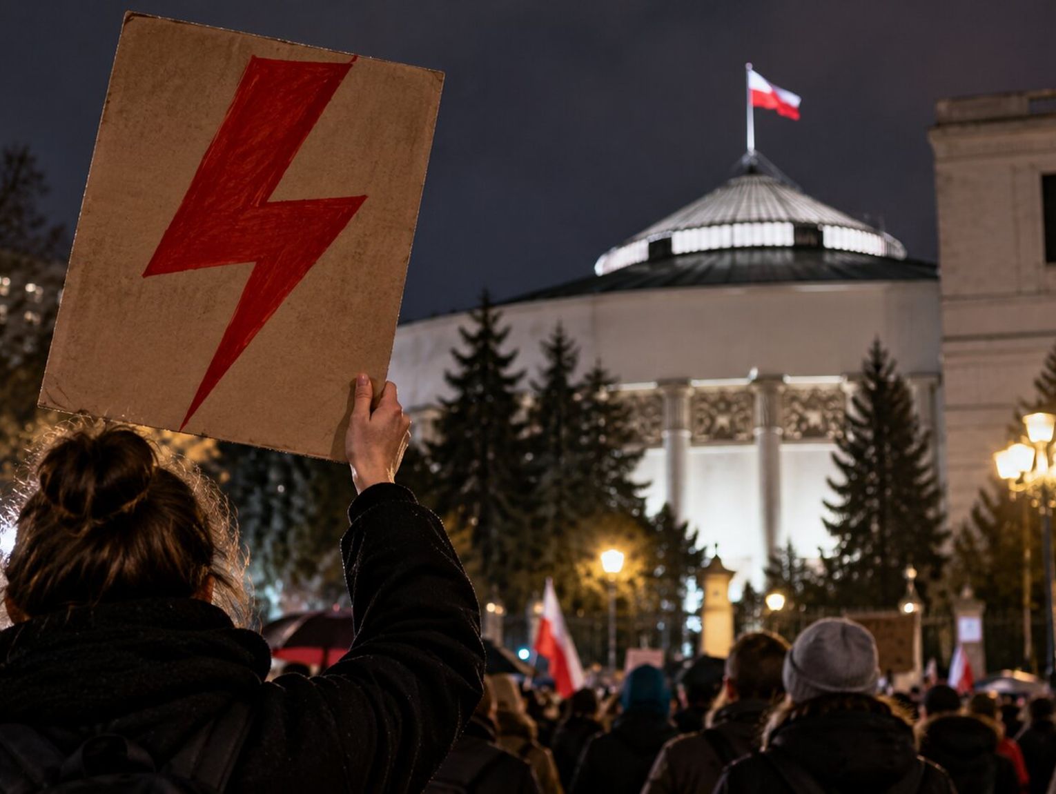 Sześć lat temu Polska wyszła na ulice. Teraz Sejm odwraca skutki wyroku Trybunału Konstytucyjnego