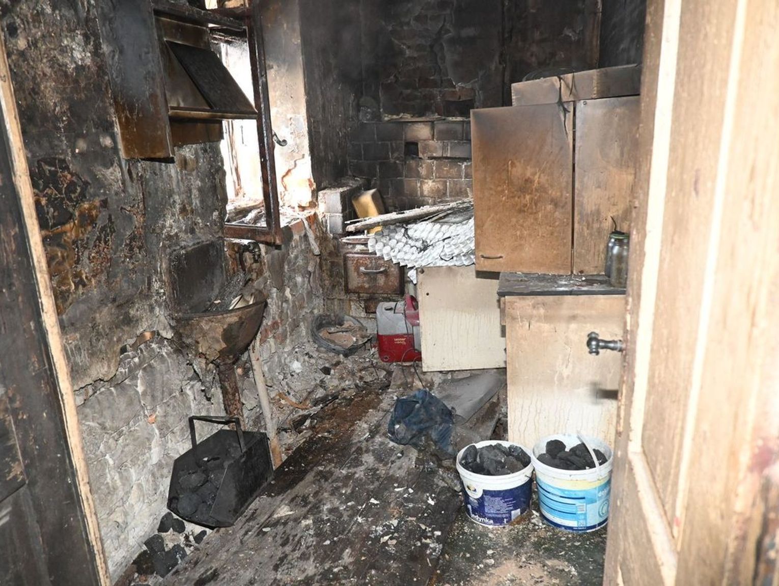 Tragiczny pożar w Chełmie. W płomieniach zginął 66-letni mężczyzna