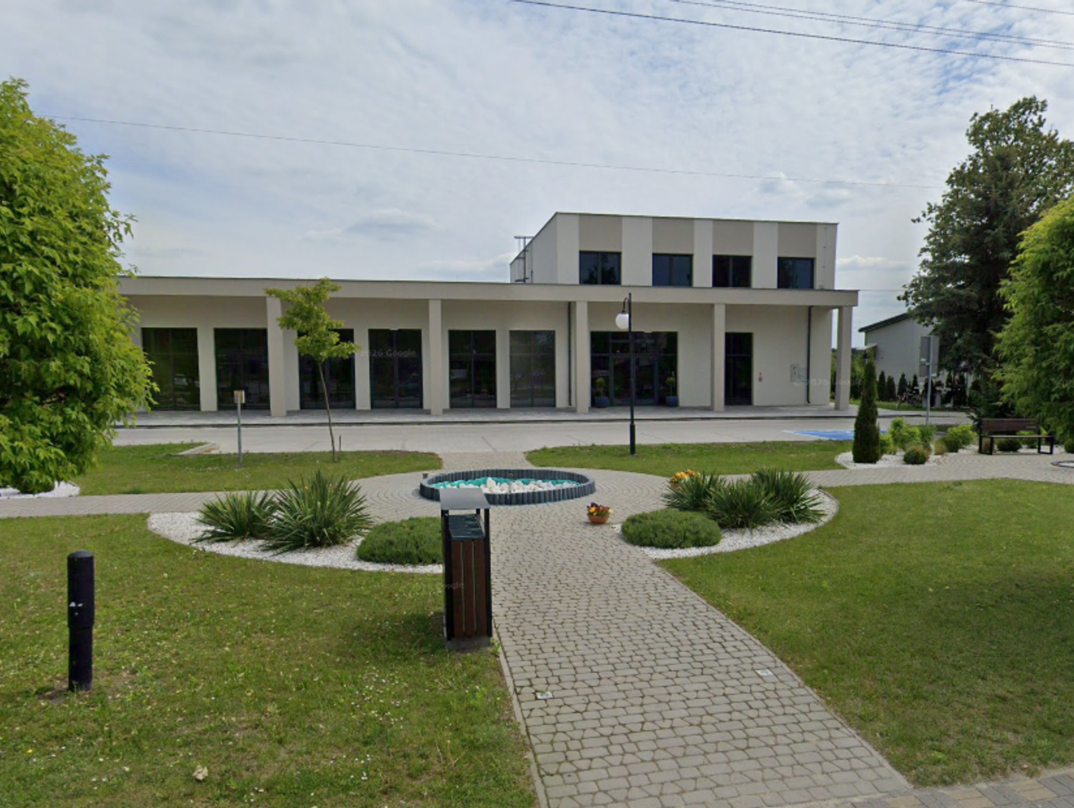 Trzy oferty na remont Samorządowego Ośrodka Kultury w Leśniowicach. Najtańsza mieści się w budżecie gminy