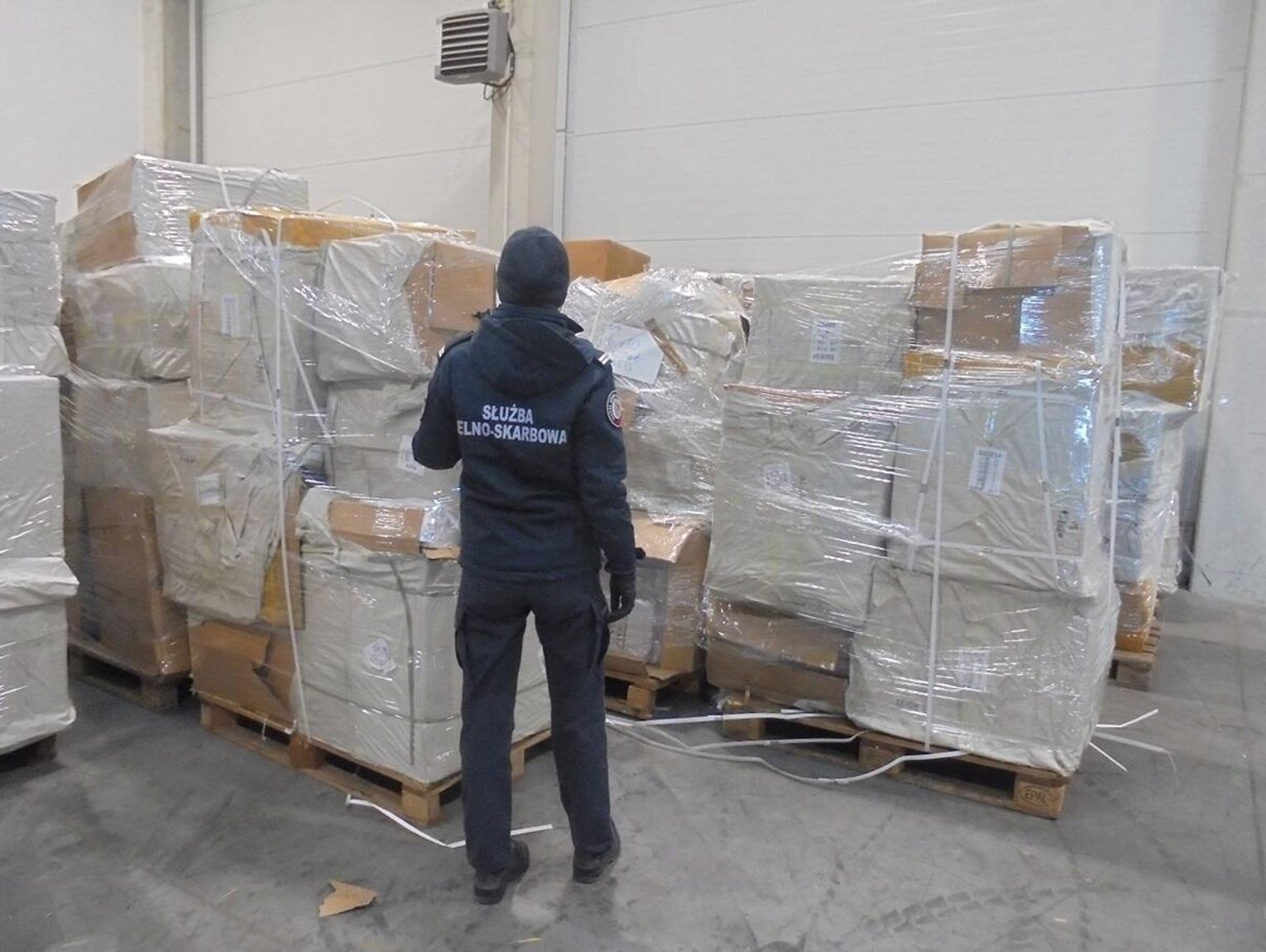 Tysiące podróbek markowych torebek wykryli funkcjonariusze z Chełma