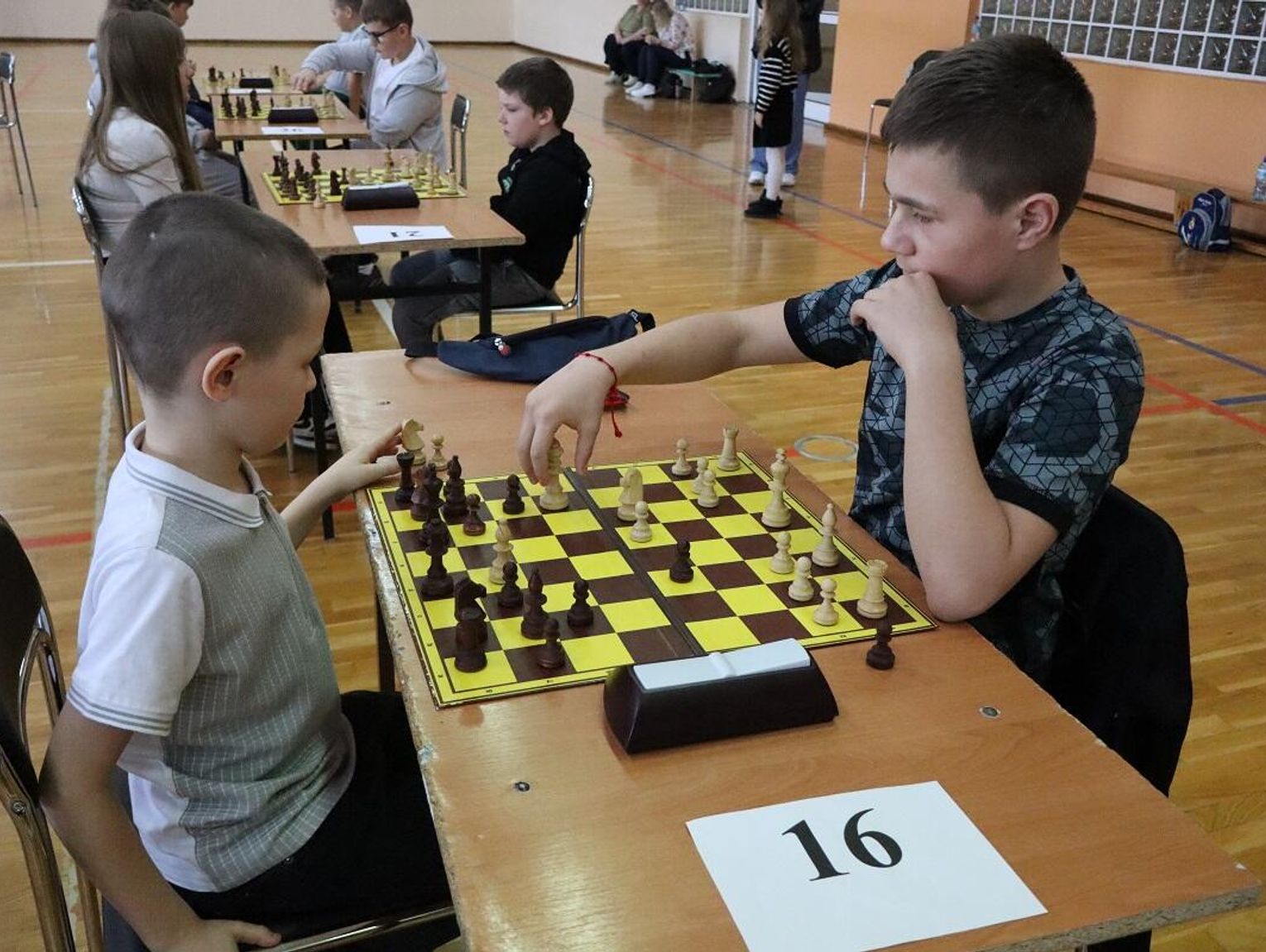 W Białopolu rywalizowali w królewskiej grze