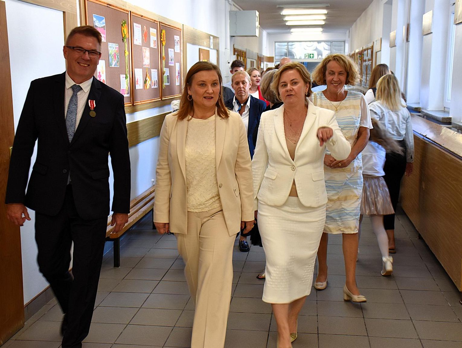 Włodawskie placówki oświatowe odwiedziła wiceminister Paulina Piechna-Więckiewicz [ZDJĘCIA]