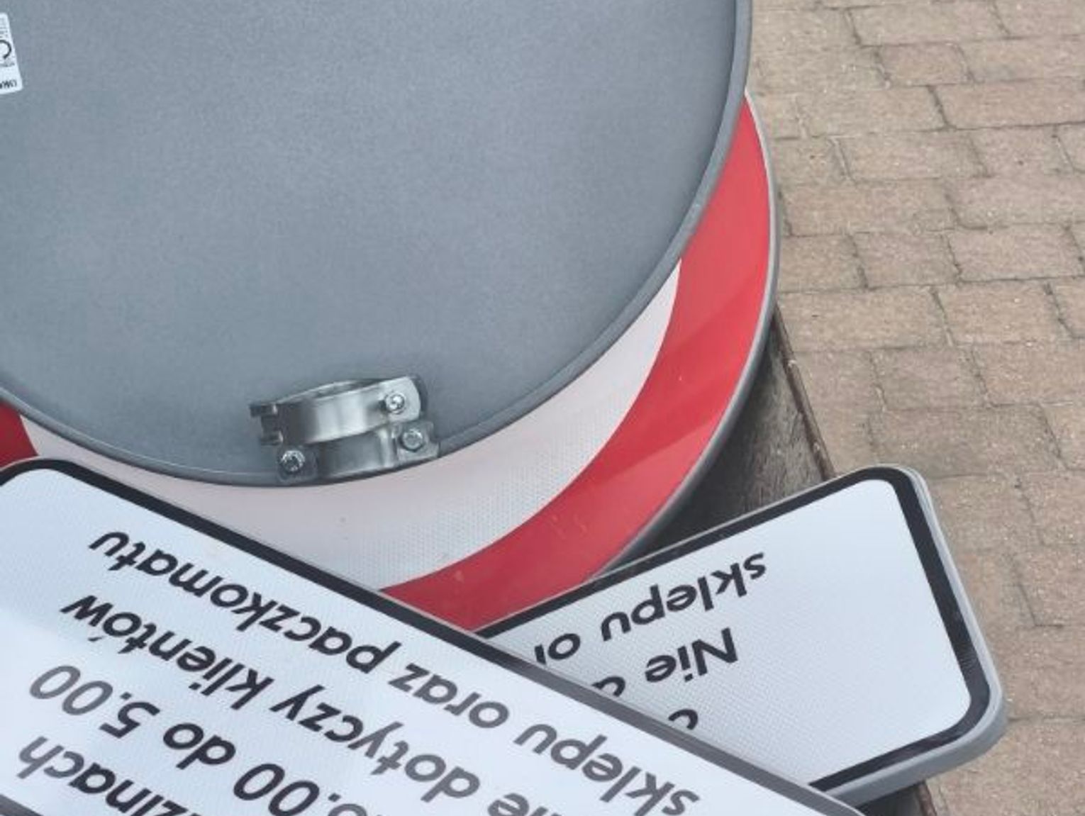 Wojna o targowicę w Wojsławicach. Mieszkańcy skarżą się na hałas i nocne drifty