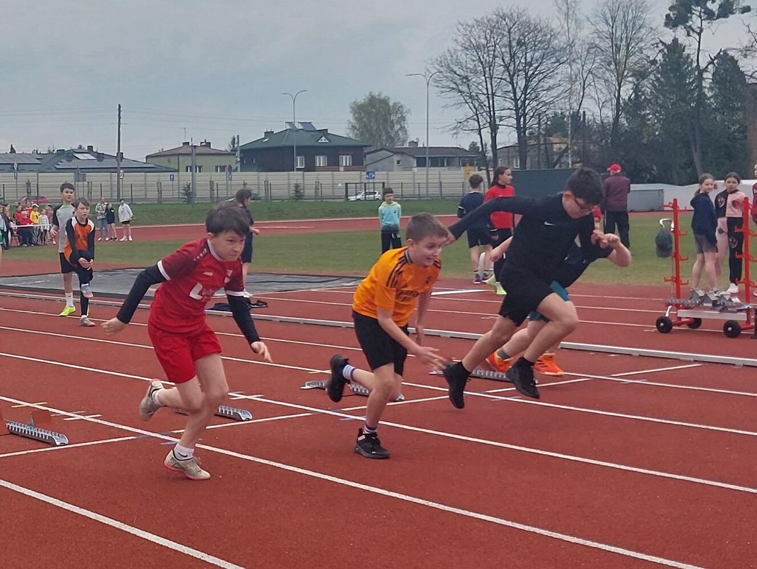 Wrócili do zmagań. Wiosenna edycja "Czwartków Lekkoatletycznych"