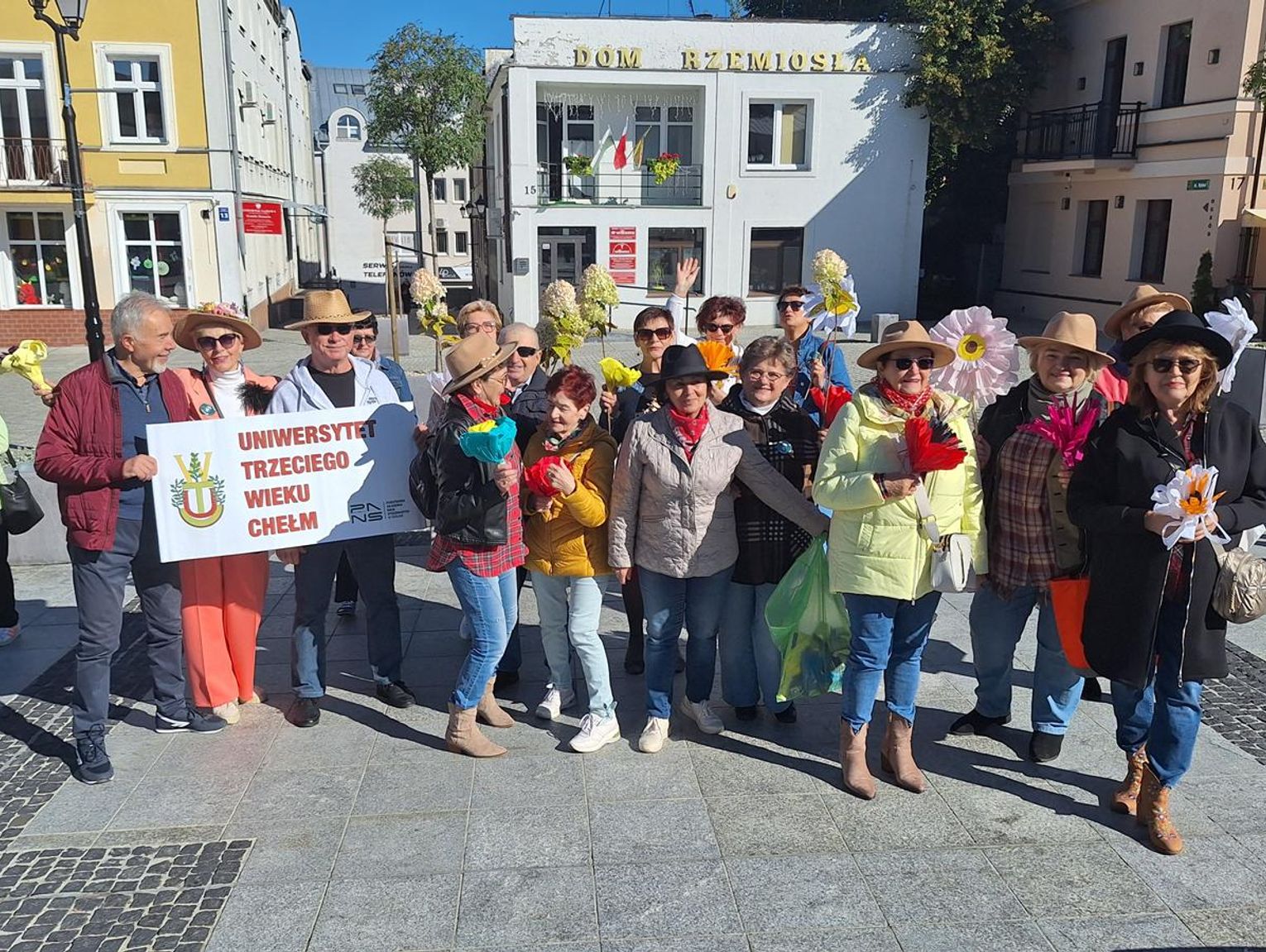 Wyjątkowe pierwsze Chełmskie Senioralia. Barwny korowód, koncerty i zabawa w Parku Miejskim. Zobaczcie zdjęcia i filmy