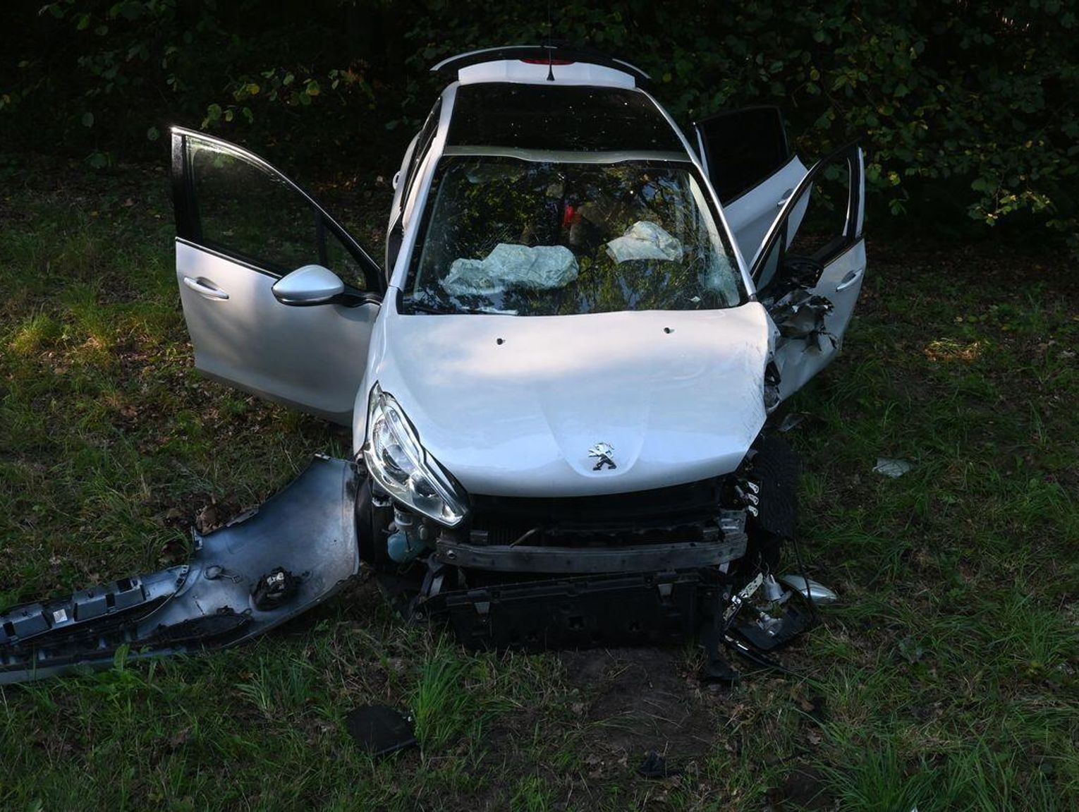 Wypadek na trasie Chełm-Hrubieszów. 80-latek zjechał na przeciwległy pas