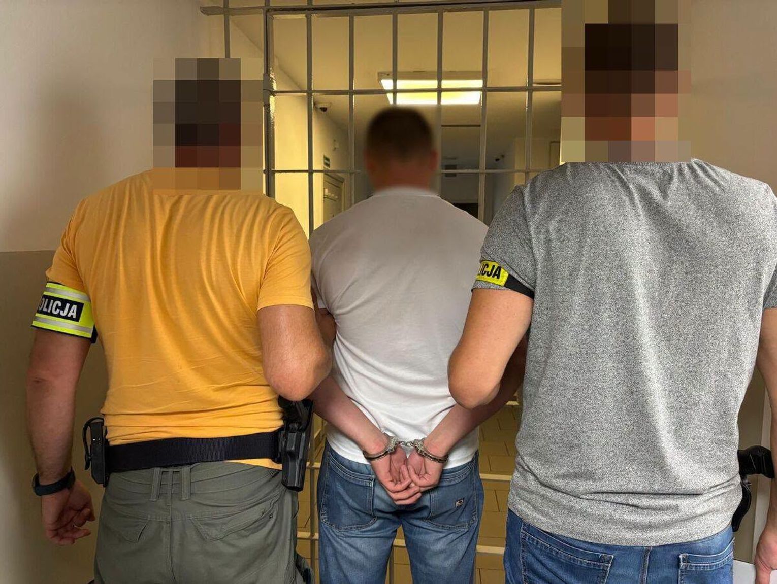 Śmierć na drodze. 26-latek potrącił kobietę i uciekł. Po dwóch dniach sam zgłosił się na policję