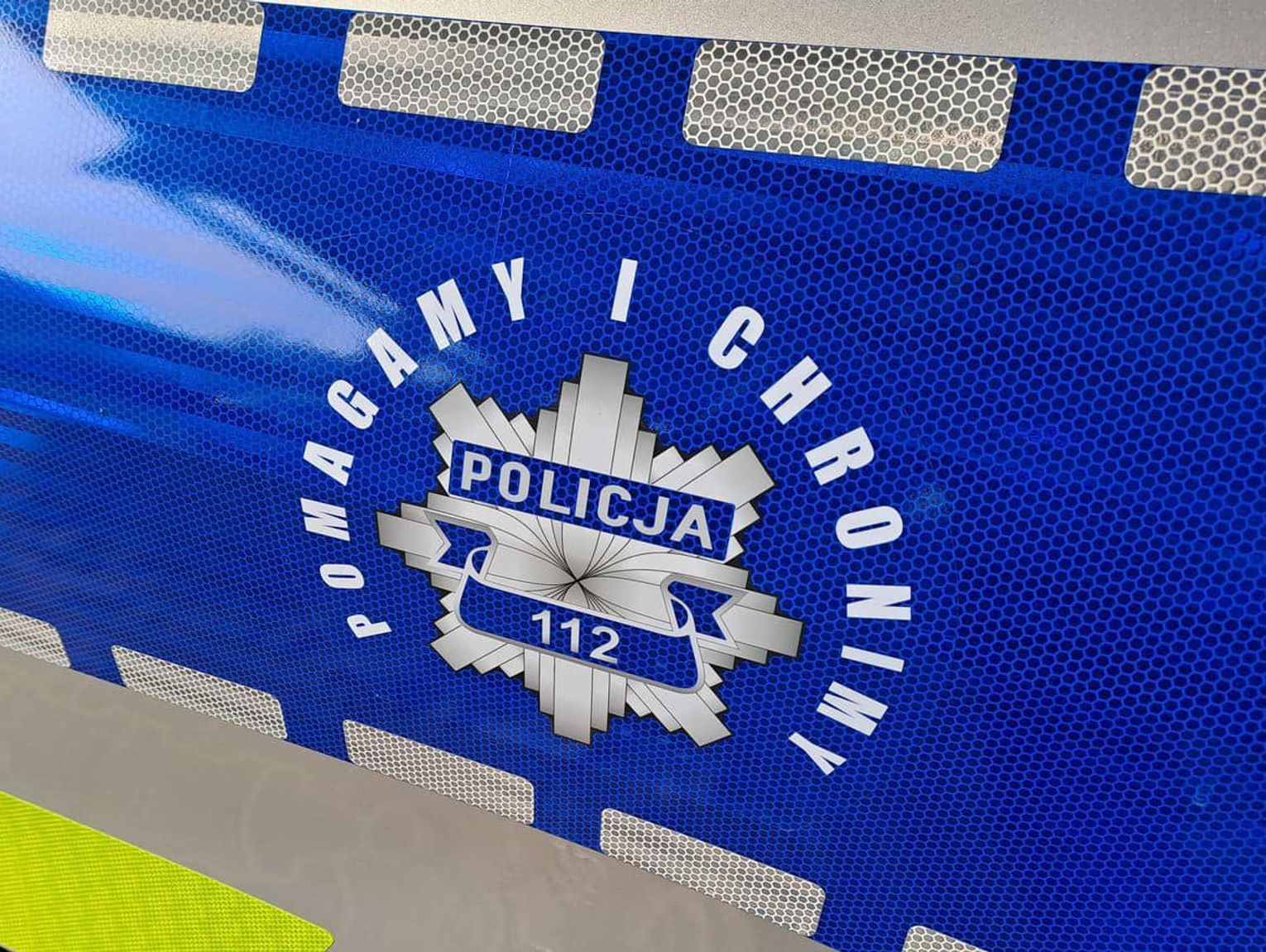 Mężczyzna wszedł na maszt telekomunikacyjny i skoczył. Nie żyje