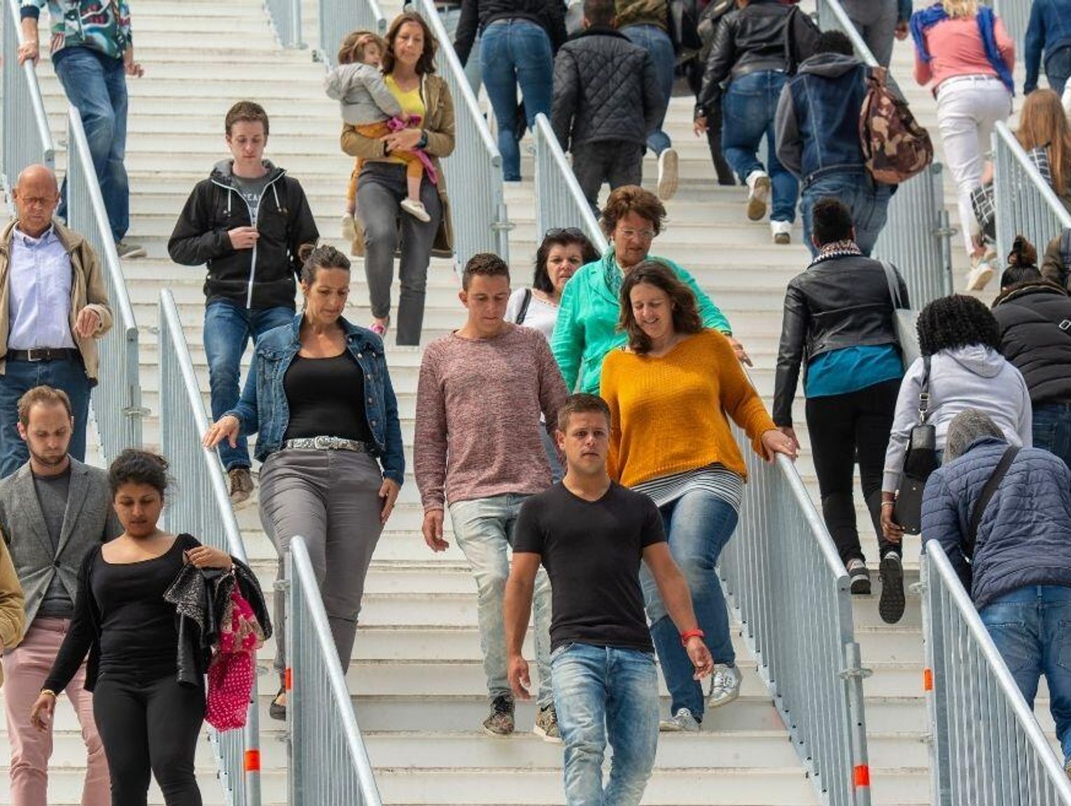 Zapaść demograficzna w Polsce. Znowu jest nas mniej