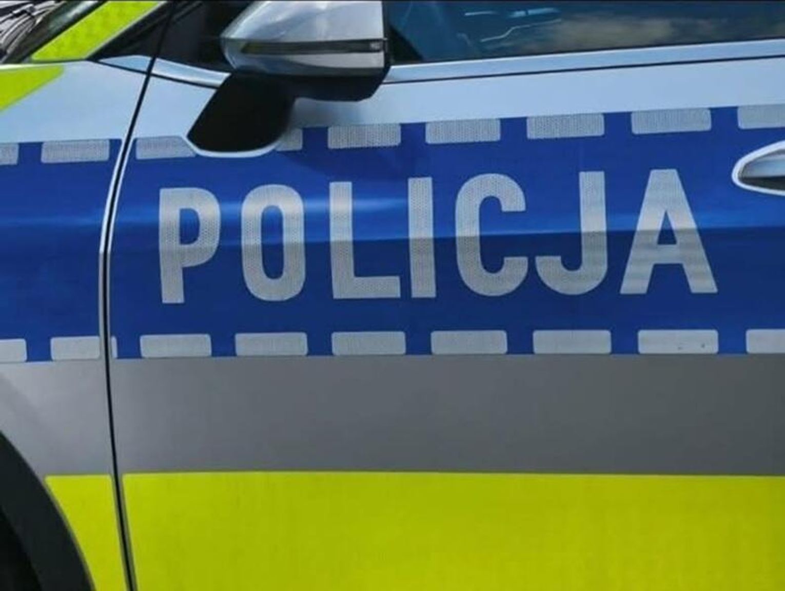 Zderzenie trzech pojazdów w Izbicy, utrudnienia na drodze krajowej nr 17