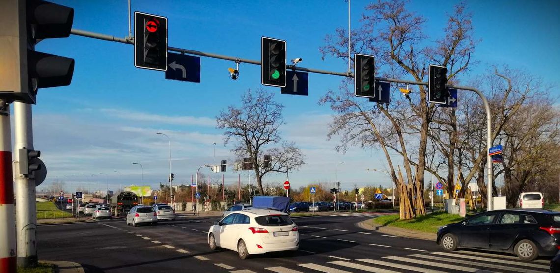 10 można, a 11 już nie. Taką tolerancję mają radary przy drogach