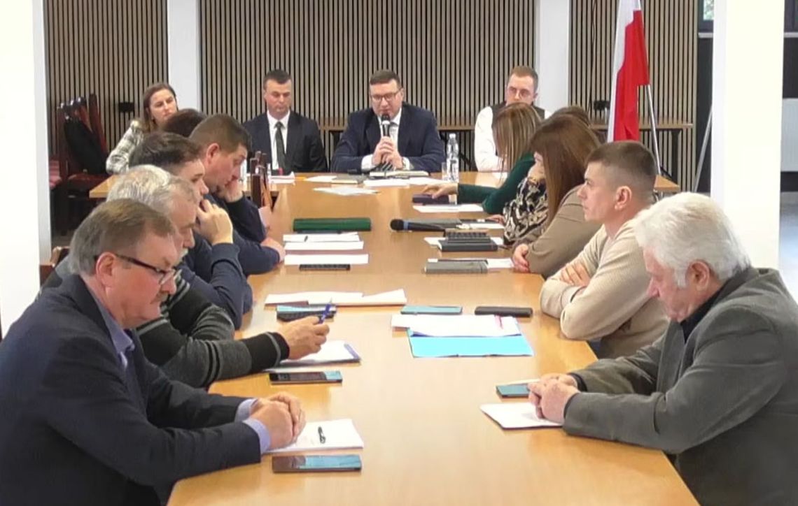 kadr z sesji rady gminy urszulin