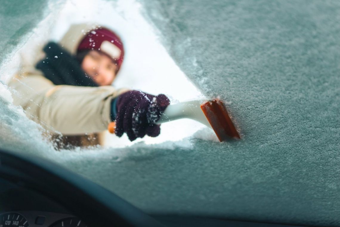 3 tysiące złotych za śnieg na samochodzie. Mandaty już się sypią