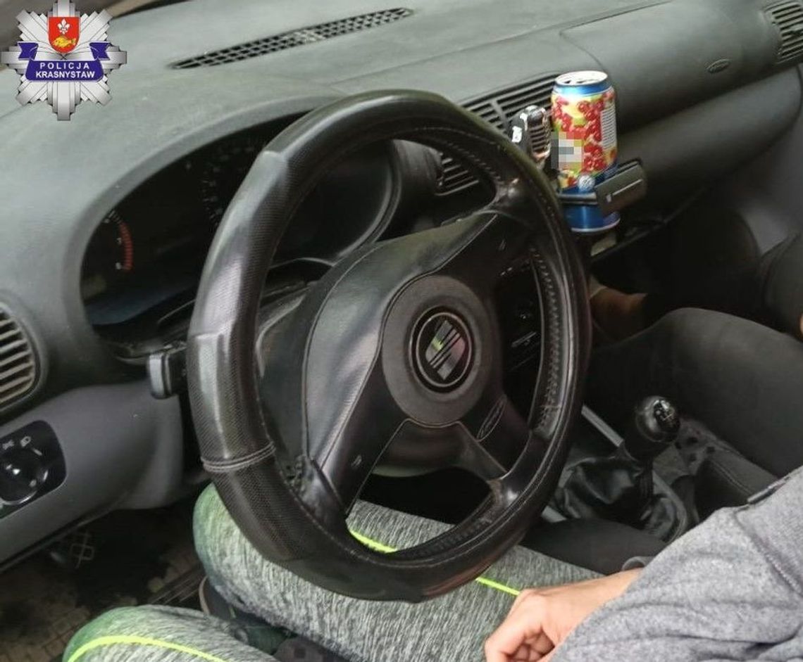 38-latka wpadła przez światła. Okazało się, że jest pijana i ma prawdopodobnie podrobione prawo jazdy