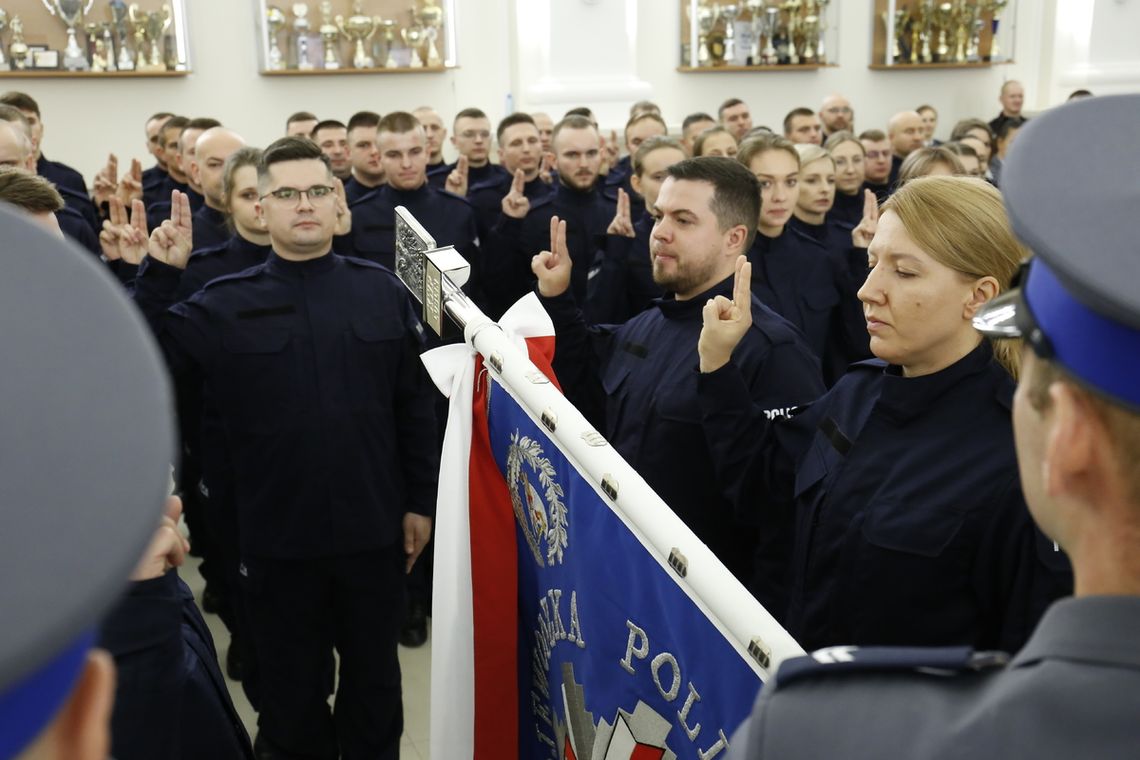 78 nowych funkcjonariuszy w szeregach Policji Lubelskiej [GALERIA ZDJĘĆ]