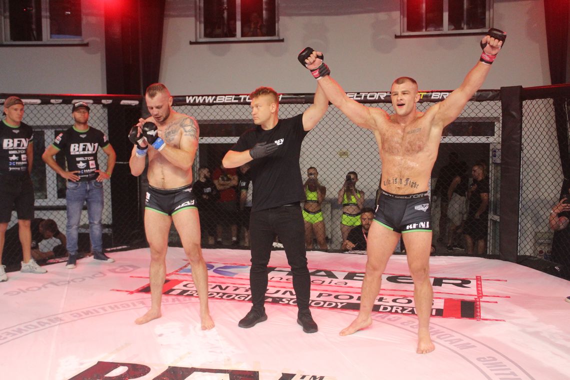 Bastion Fight Night za nami! Krew, pot i łzy w Kumowej Dolinie [FOTO]