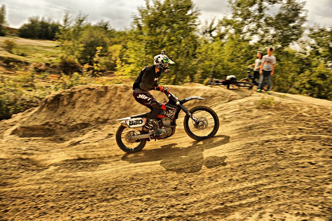 Będą się ścigać na dwóch kołach