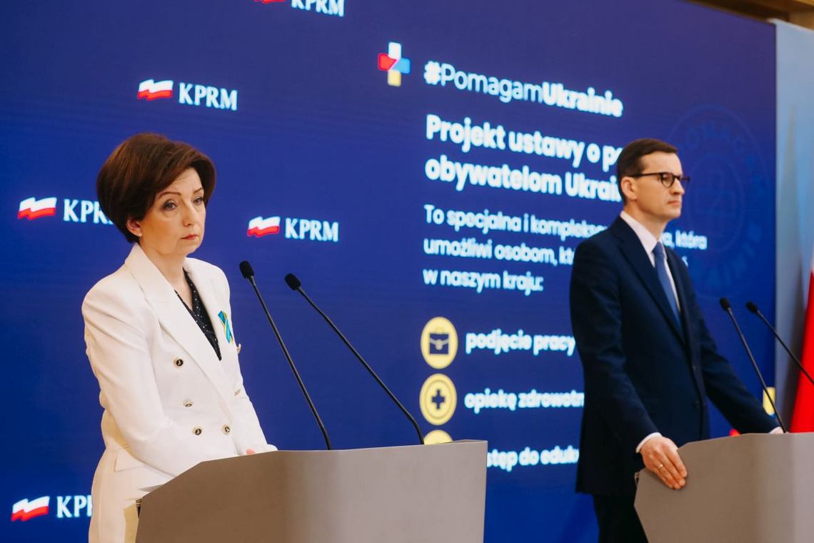 Bezkarność przemycona w ustawie pomocowej. PiS znowu to robi Bezkarność przemycona w ustawie pomocowej. PiS znowu to robi