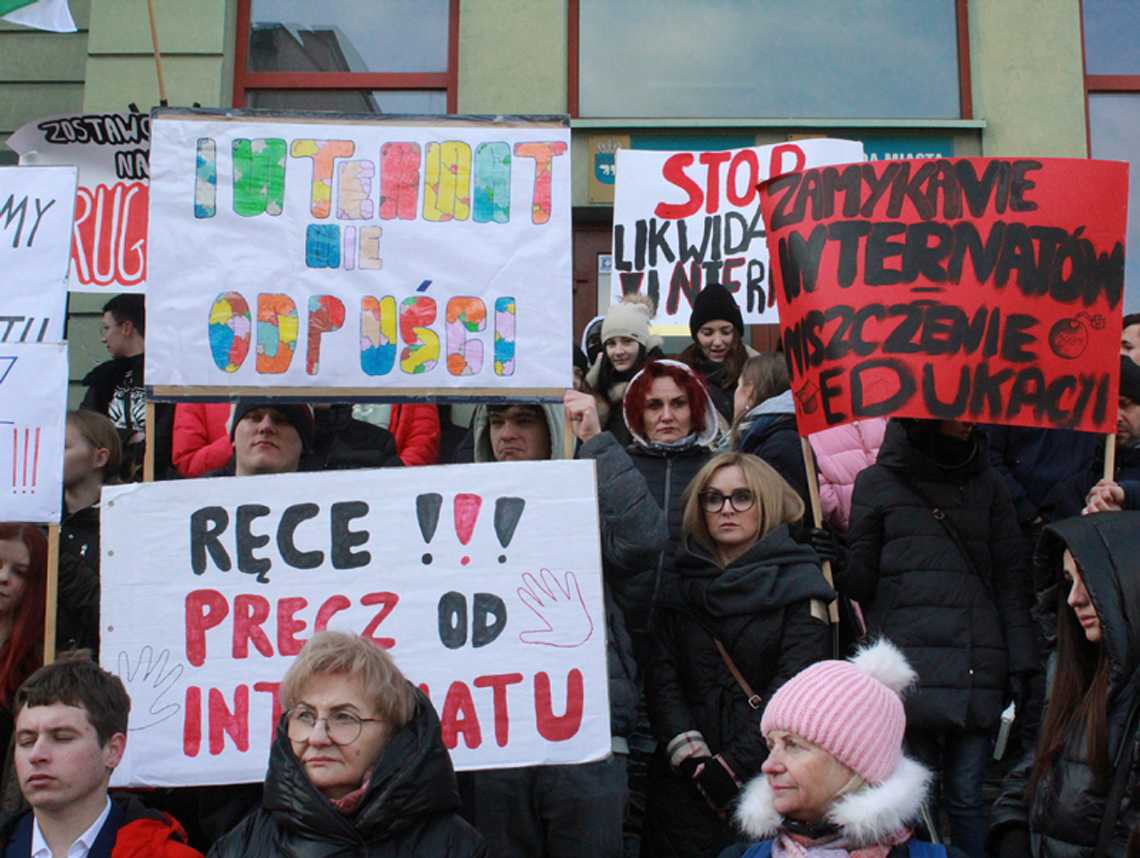 Chełm: "BUDOWLANI" murem za Budowlanką! Wspierają protestujących