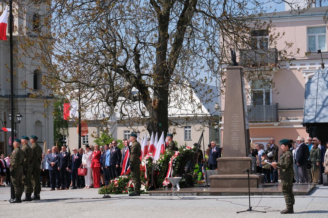 Chełm. Miejskie obchody upamiętniające 234. rocznicę uchwalenia Konstytucji 3 Maja [ZDJĘCIA + FILMY]