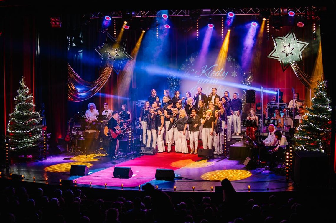6 stycznia, w święto Trzech Króli, w Chełmskim Domu Kultury odbył się coroczny koncert kolęd i pastorałek zatytułowany „Kiedy nam do siebie bliżej”.