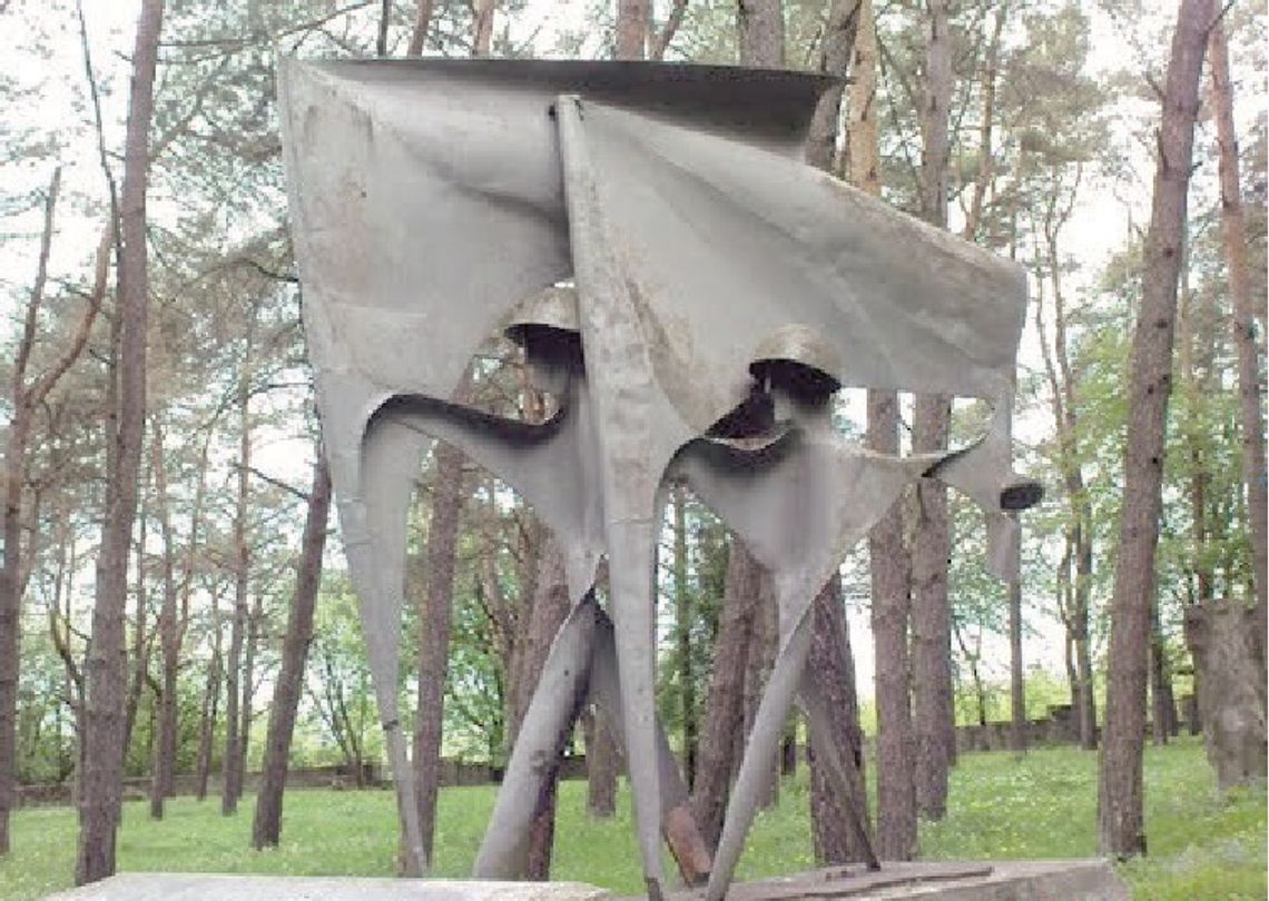 Chełm: Pomnik zdekomunizowany ma być zdekomunizowany