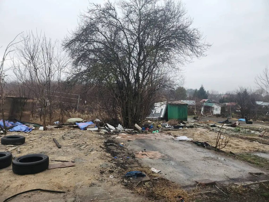 Chełm. Wielkie śmietnisko przy Karłowicza! Prezydent Banaszek zdegustowany... [ZDJĘCIA]