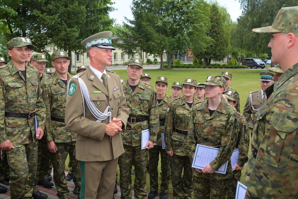 Chełm. Ślubowanie nowo przyjętych pograniczników i wręczenie medali [ZDJĘCIA]