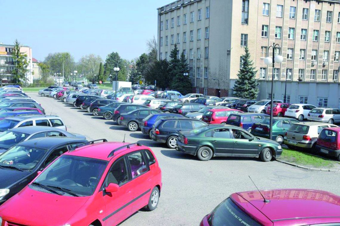 Chełm: Starostwo wybuduje parkingi 