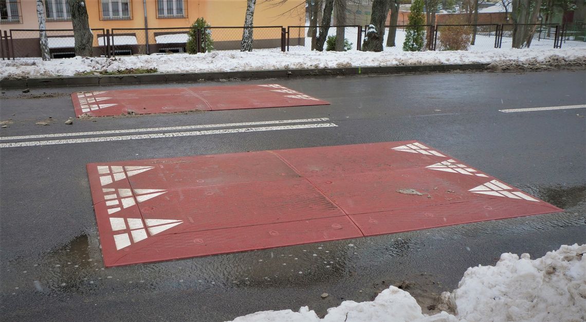 Chełm. W mieście pojawiły się nowe progi zwalniające. Zobaczcie gdzie