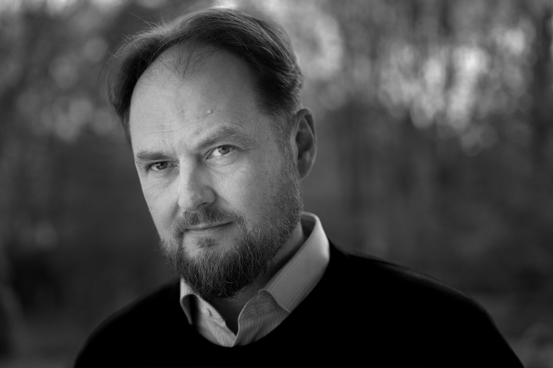 Chełm. Wystawa fotografii Tomasza Grzyba "Światło w przestrzeni cienia"