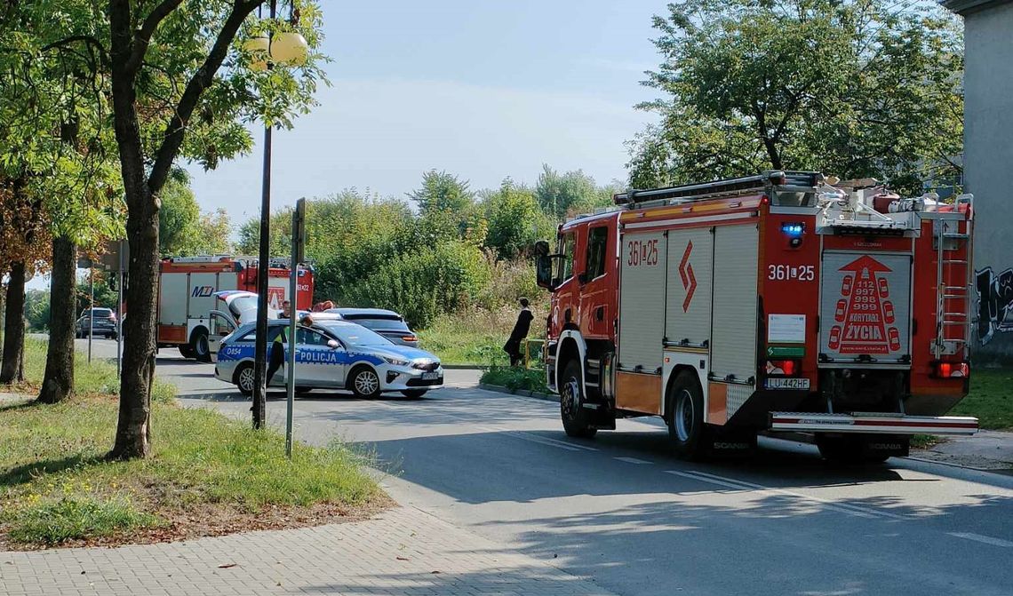 Chełm. Zderzenie aut na skrzyżowaniu ulic: Wiejskiej i Batorego. 88-letni kierowca w szpitalu