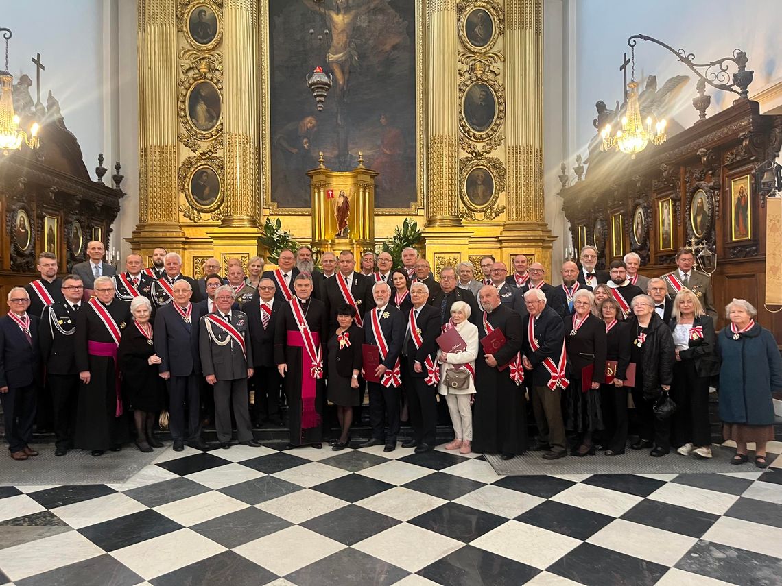 Chełmianin Kawalerem Orderu św. Stanisława – wyróżnienie dla prof. Andrzeja Wawryniuka Chełmianin Kawalerem Orderu św. Stanisława – wyróżnienie dla prof. Andrzeja Wawryniuka