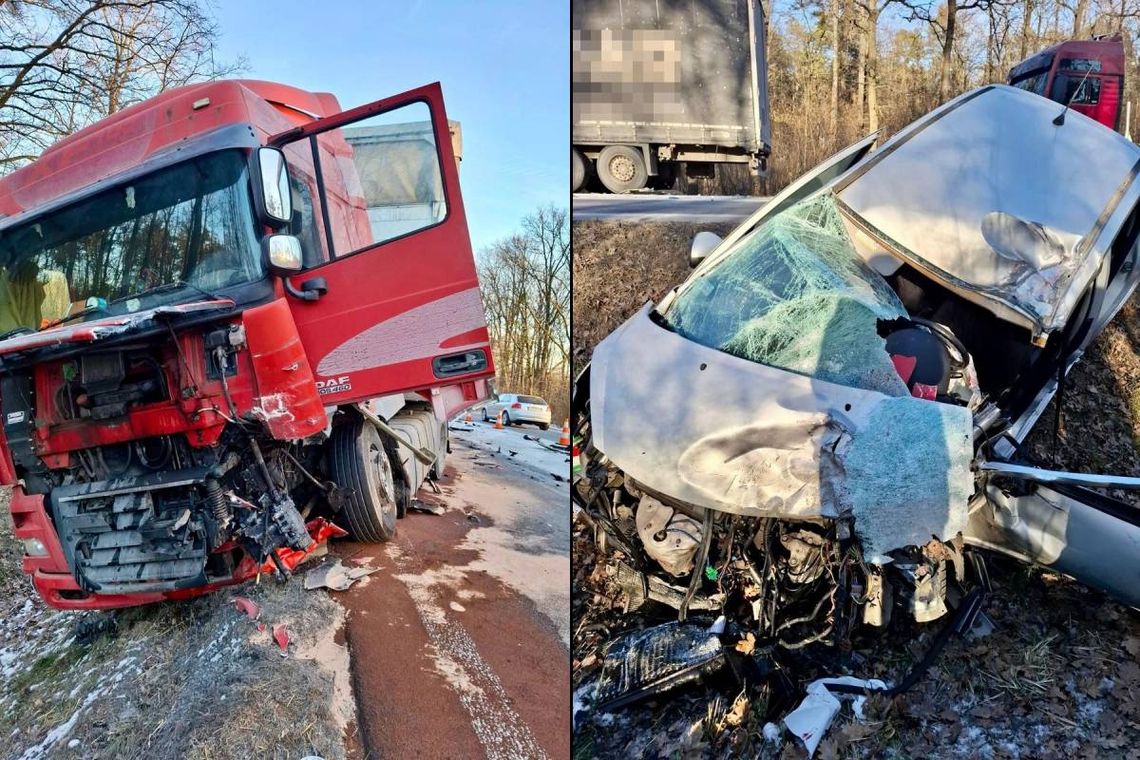 Czołówka osobówki z ciężarówką na krajowej 17. Kobieta zabrana LPR do szpitala [ZDJĘCIA]