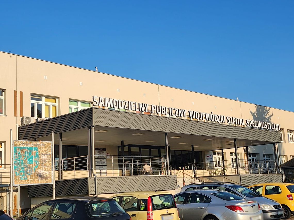 Czy chirurgia w chełmskim szpitalu działa? Pacjenci alarmują, szpital uspokaja, a wicedyrektor rezygnuje