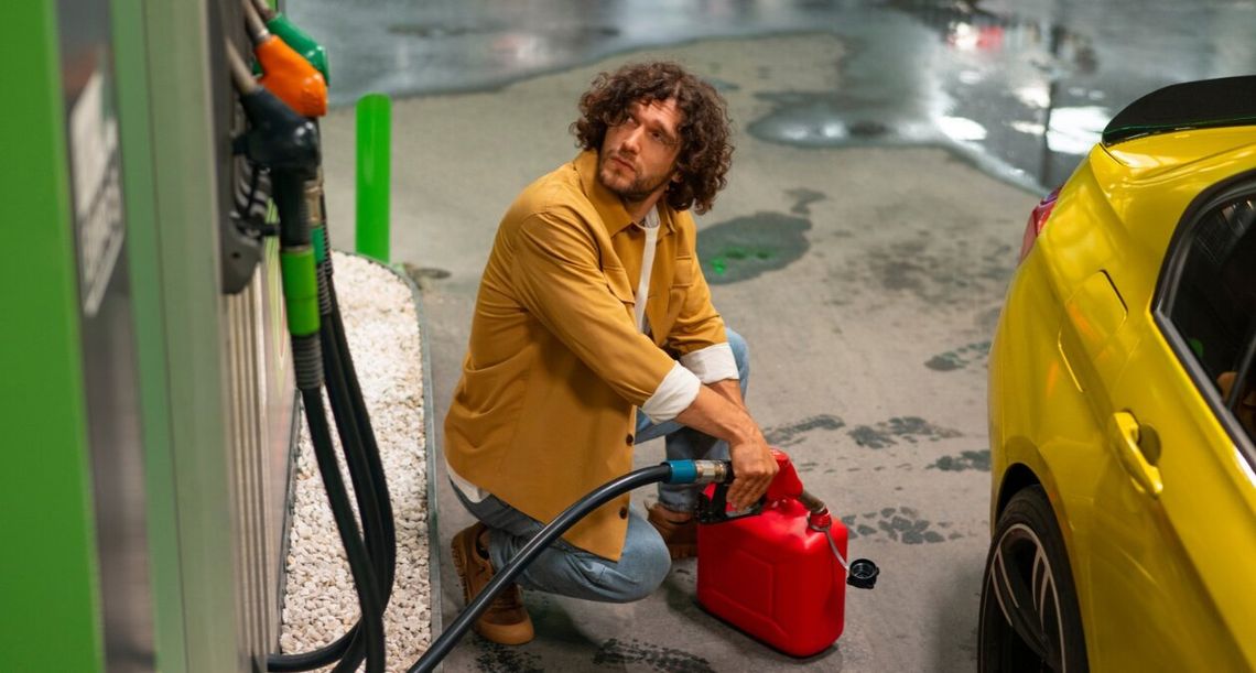 Diesel od wtorku jeszcze tańszy. Minister podał nowe ceny paliw Diesel od wtorku jeszcze tańszy. Minister podał nowe ceny paliw