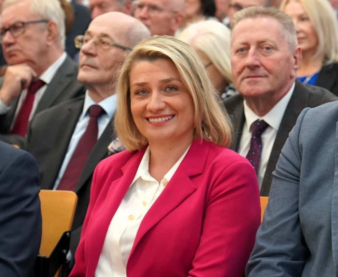 Chełm. Dziury, ciemność i zaniedbane drzewa – radna interweniuje