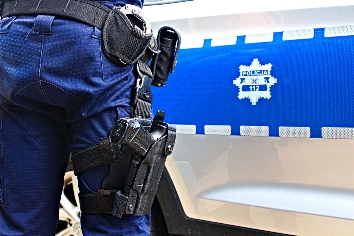 Estończyk z granatem w kurtce. Akcja pirotechników na granicy