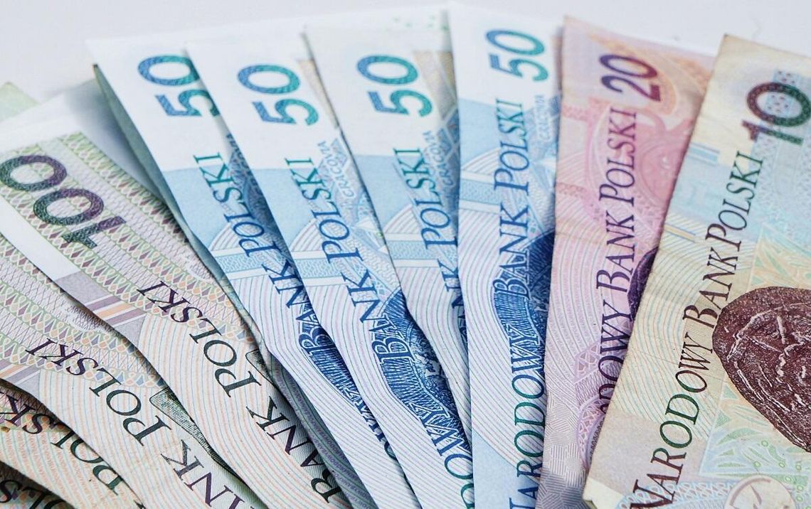 Finanse singla vs. finanse rodziny – jak zmienia się podejście do oszczędzania na różnych etapach życia?