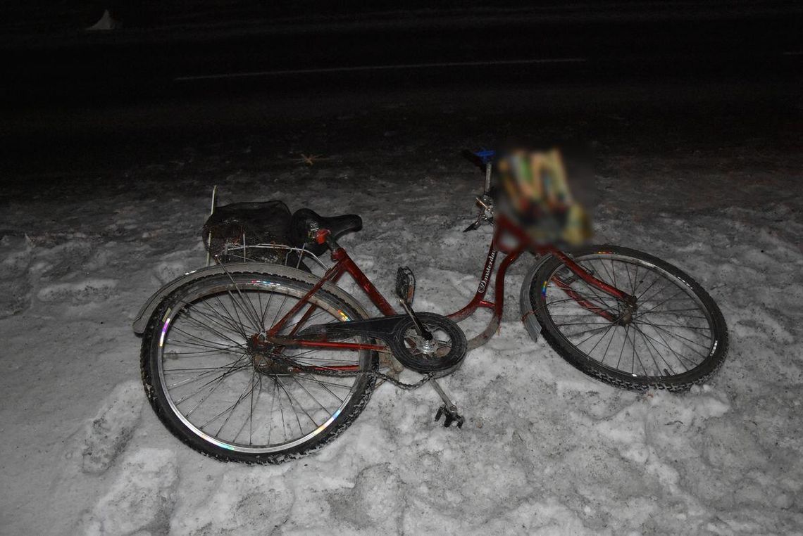 Ford uderzył w rowerzystkę na drodze w Rożdżałowie