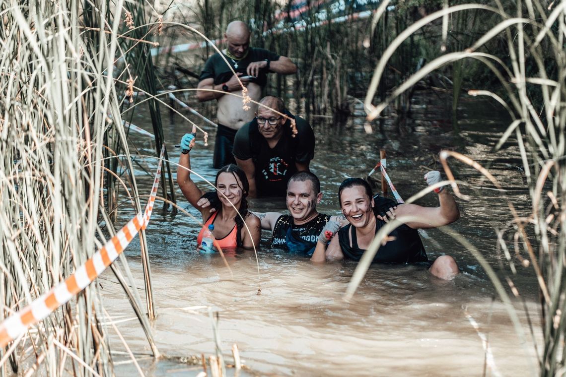 Głodni ekstremalnych wrażeń Głodni ekstremalnych wrażeń