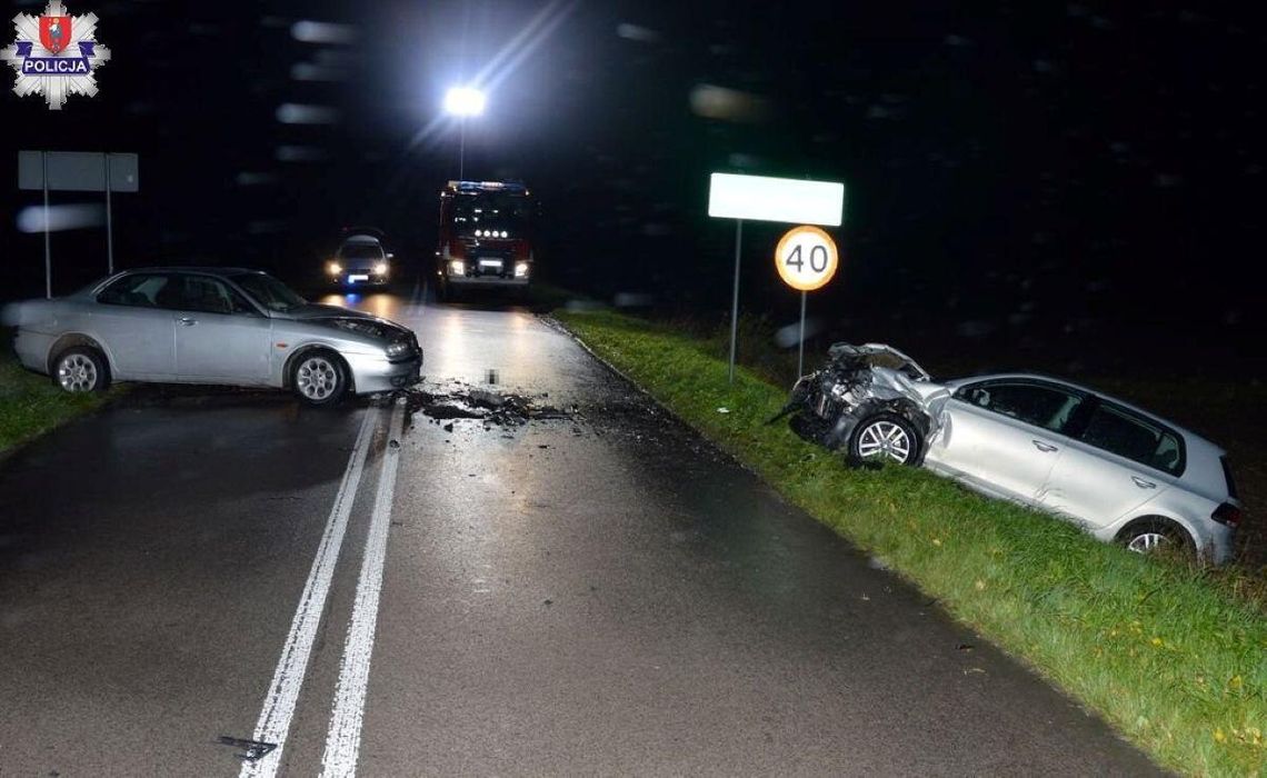 4 osoby w szpitalu, w tym dwójka dzieci. 76-latka uderzyła w auto jadące z naprzeciwka. Nie miała pasów